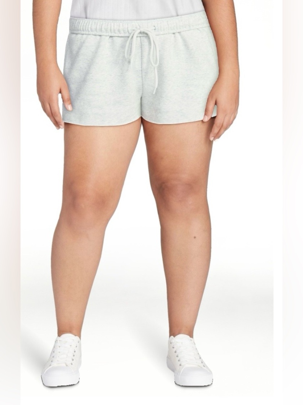 Women’s No Boundaries Shorts w/ Hello Kitty Shirt 2x - Picture 8 of 8